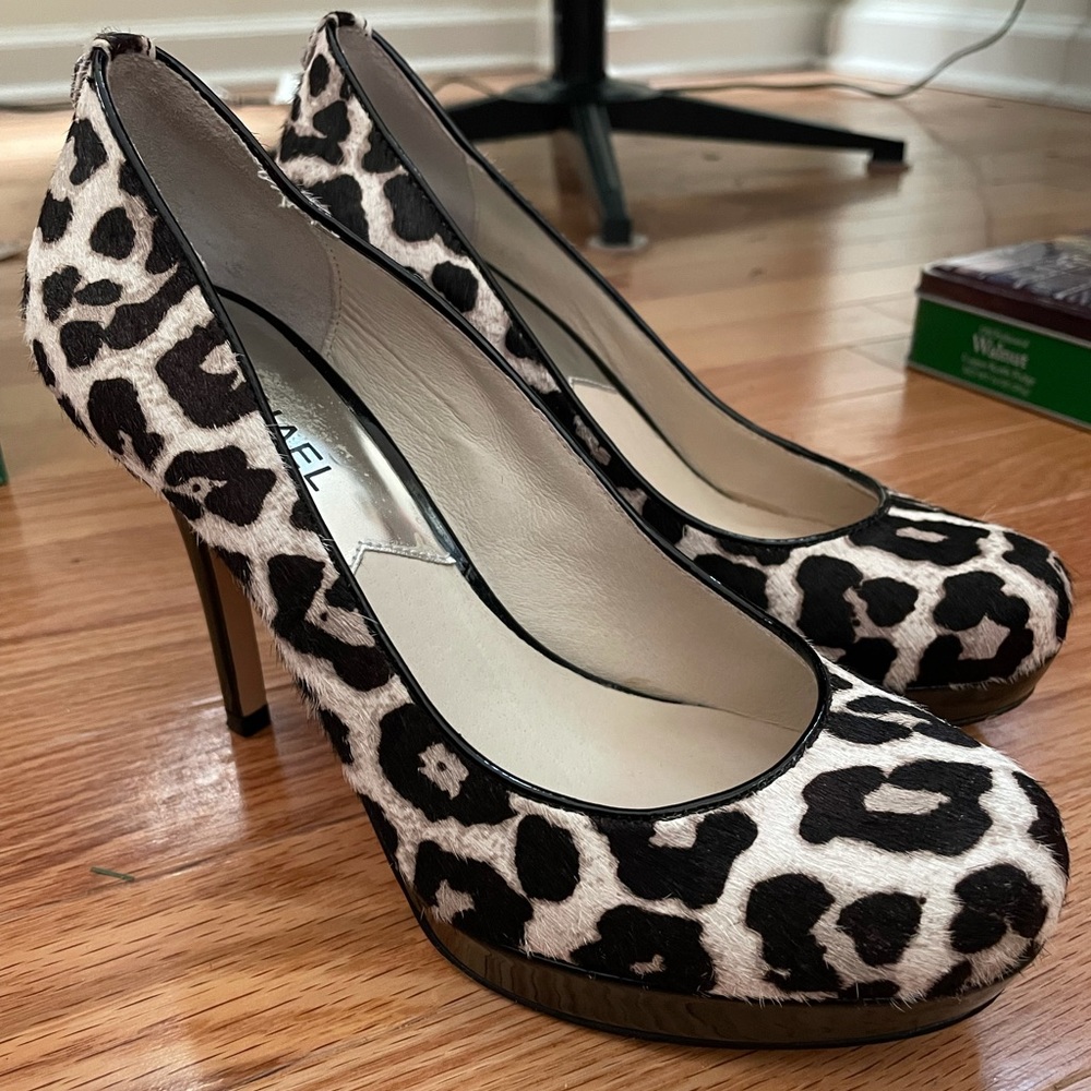 Michael Michael Kors Ionna Womens Leopard Haircalf Dress Pumps Heels Shoes